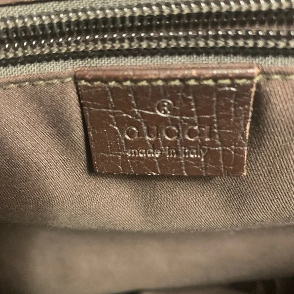 Gucci GG Canvas Messenger bag with COA - Picture 13 of 16